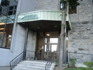 La Bibliothèque Armand-Frappier devra trouver de nouveaux espaces