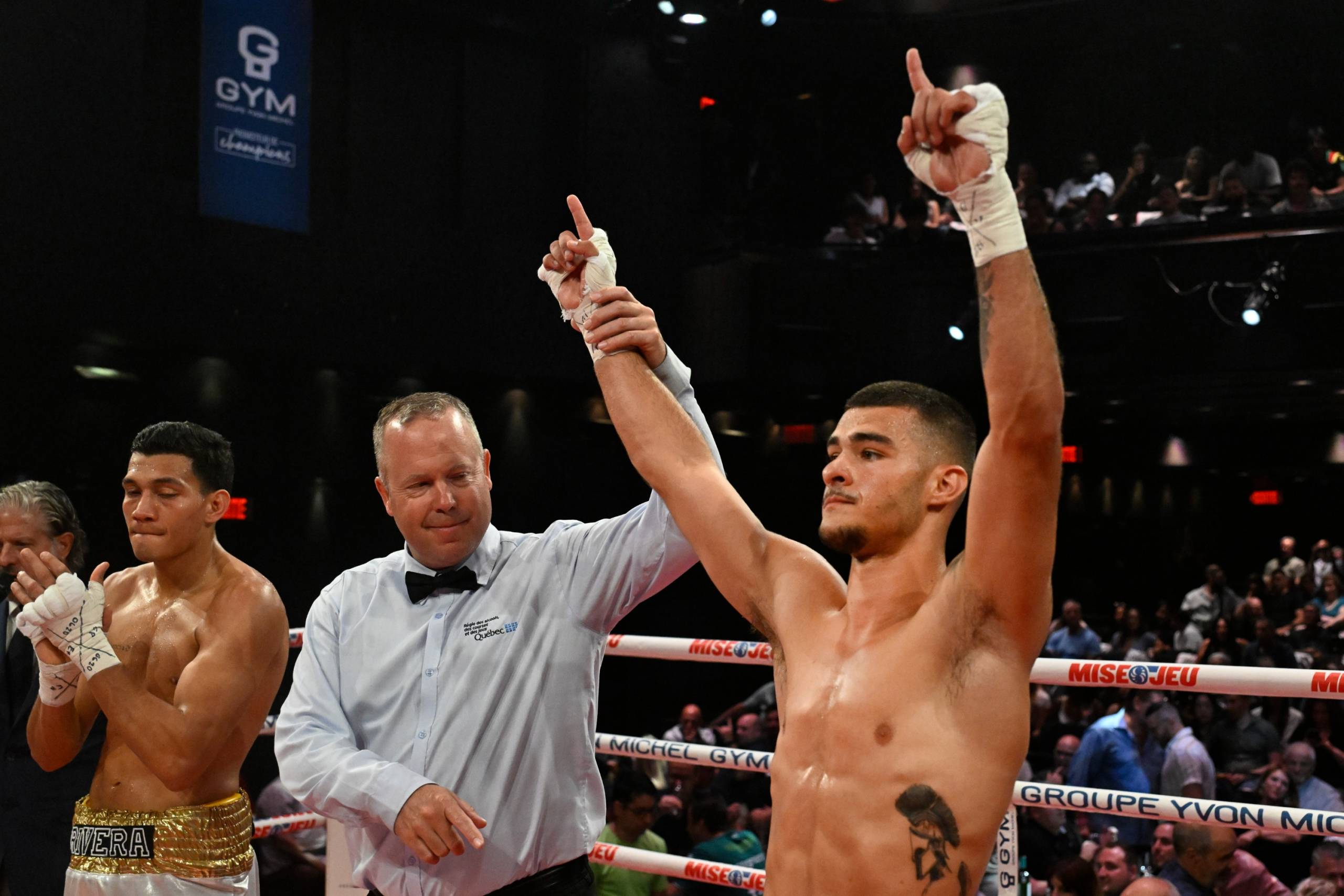 Derek Pomerleau défait Leonel Castanon et lance une invitation