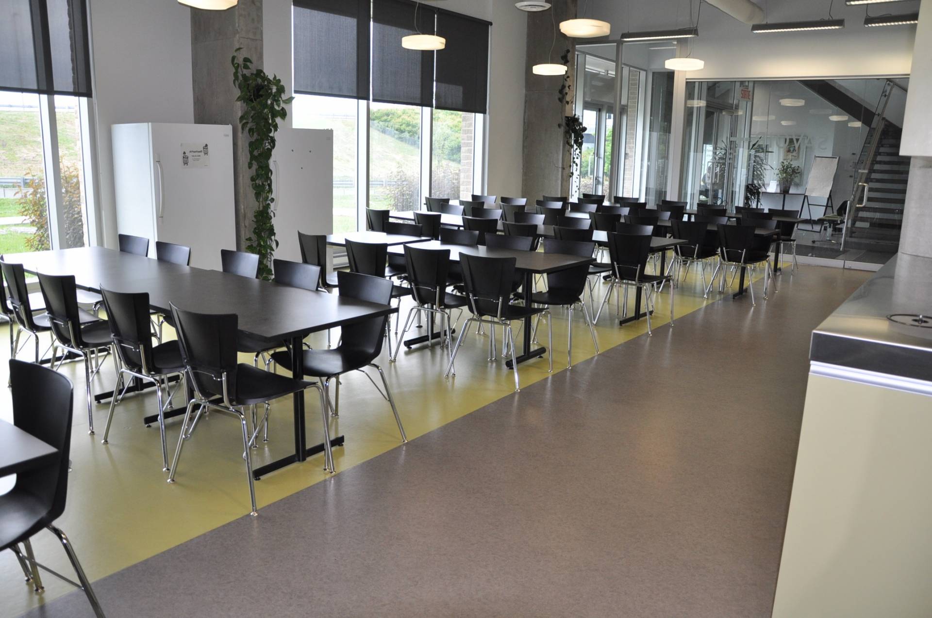 La vitrine virtuelle de Bee est lancée en grande pompe