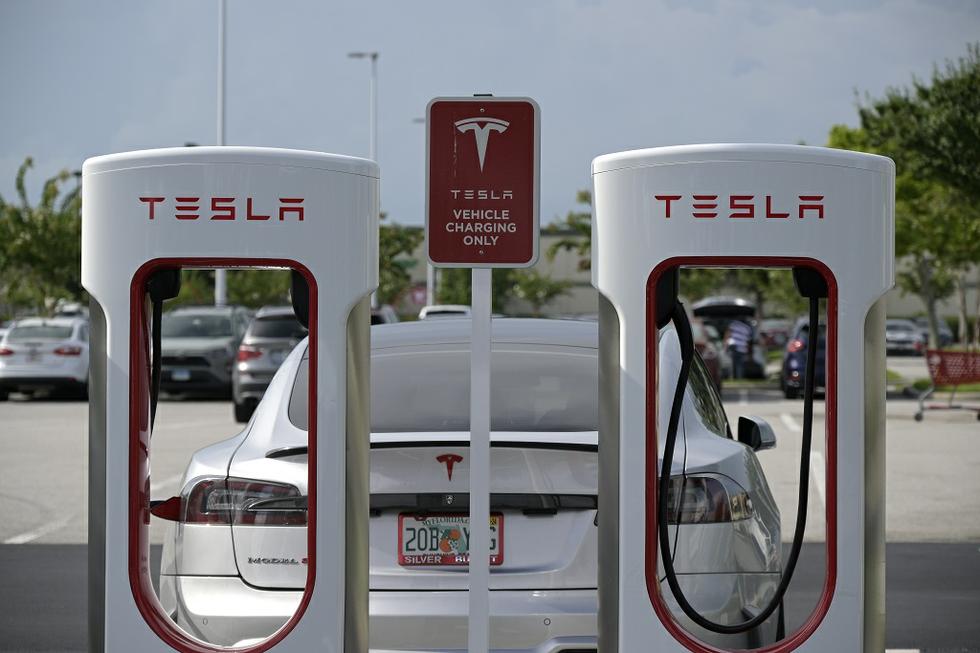 Au tour de Stellantis de considérer joindre la norme de recharge de Tesla