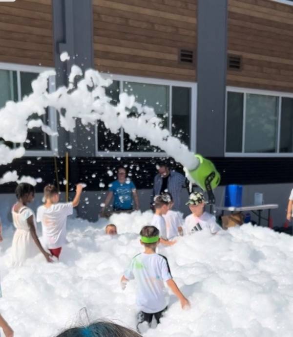 Pratiques douteuses d’un marchand de meubles itinérant