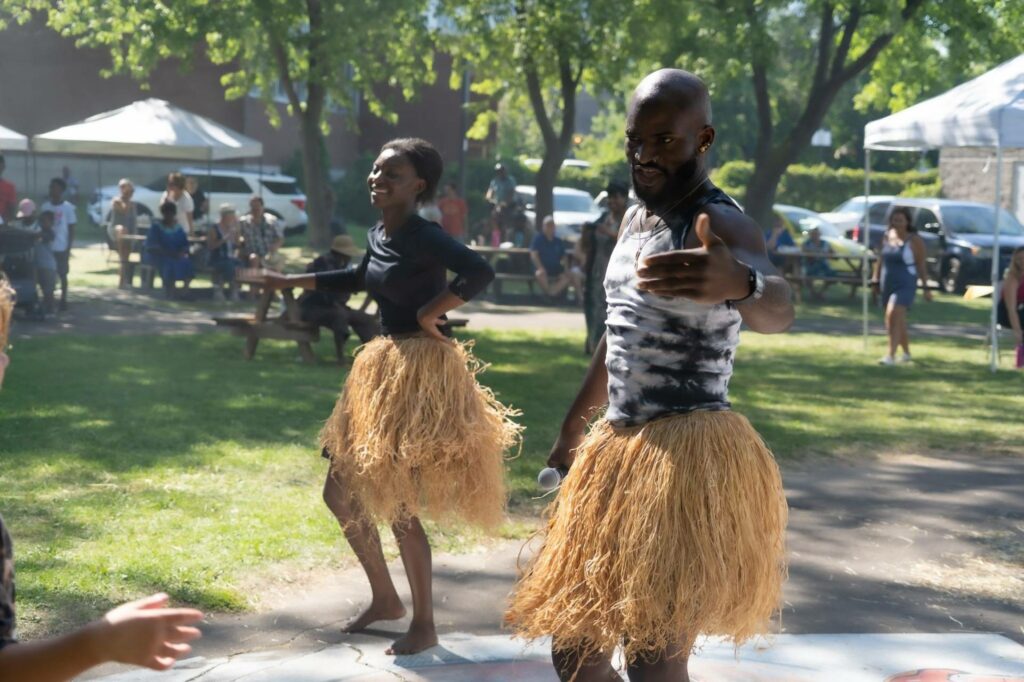 S’enjailler pour la richesse culturelle africaine