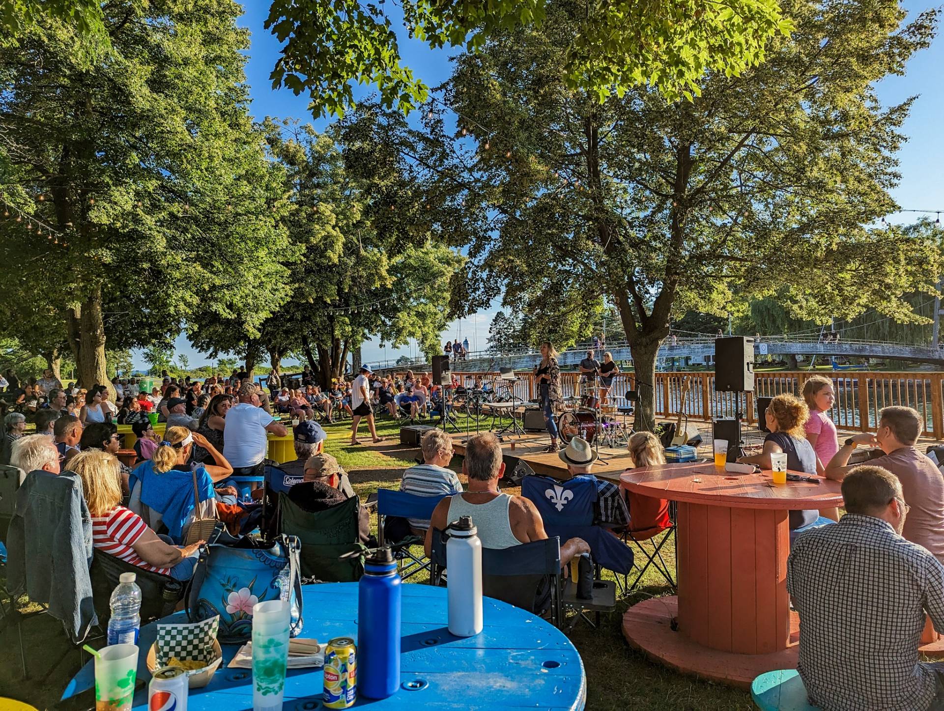 Mercredis en musique et cinéma en plein air à Les Coteaux