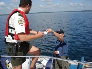Afin d’éviter de sombrer dans les problèmes, cet été, sur l’eau, soyez réglo