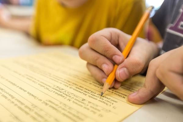 Grève : Une proposition d&rsquo;entente étudiée par la FAE