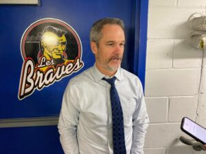 Braves – victoire de 8-5 malgré une remontée des Flames