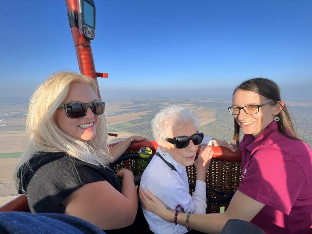 Le rêve d’un voyage en montgolfière accompli à 88 ans