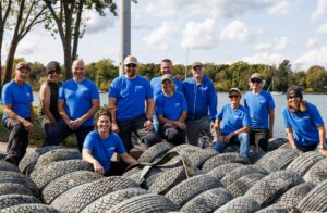 Beauharnois : des pneus par centaines extirpés du fleuve
