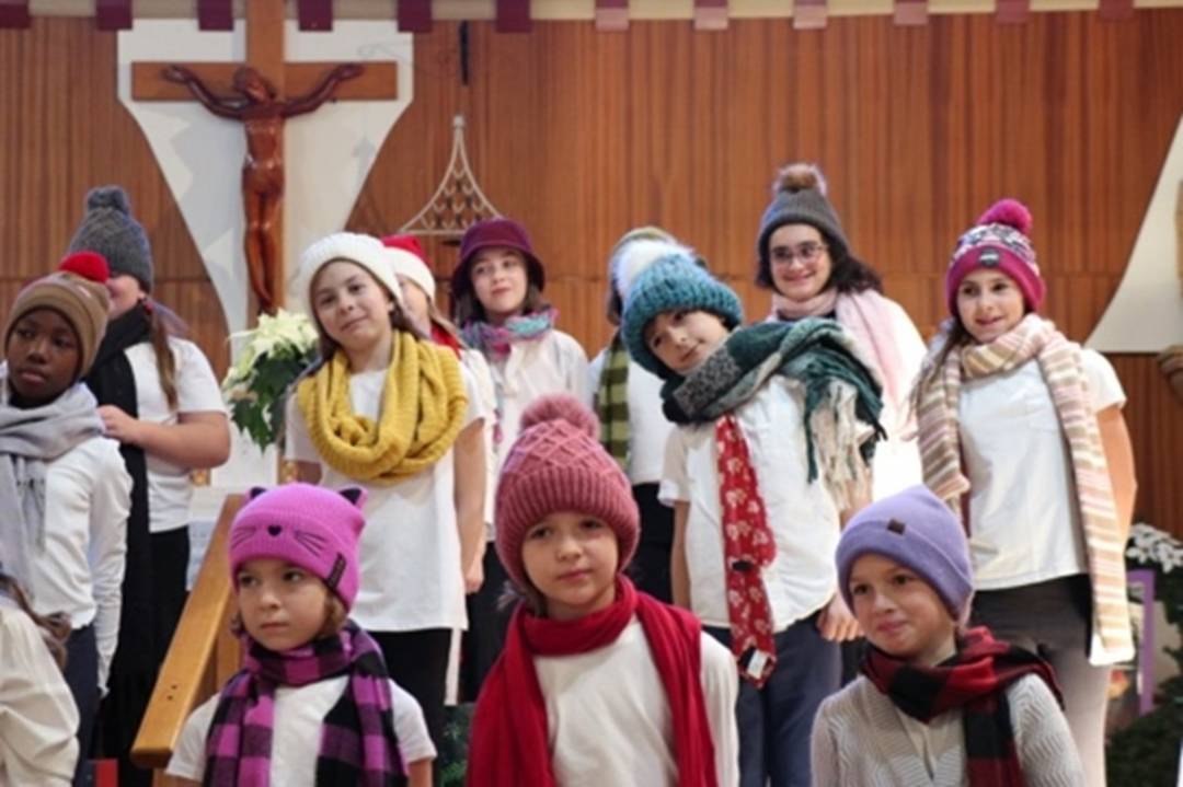 La chorale de l’école La Riveraine chante Noël… et partage