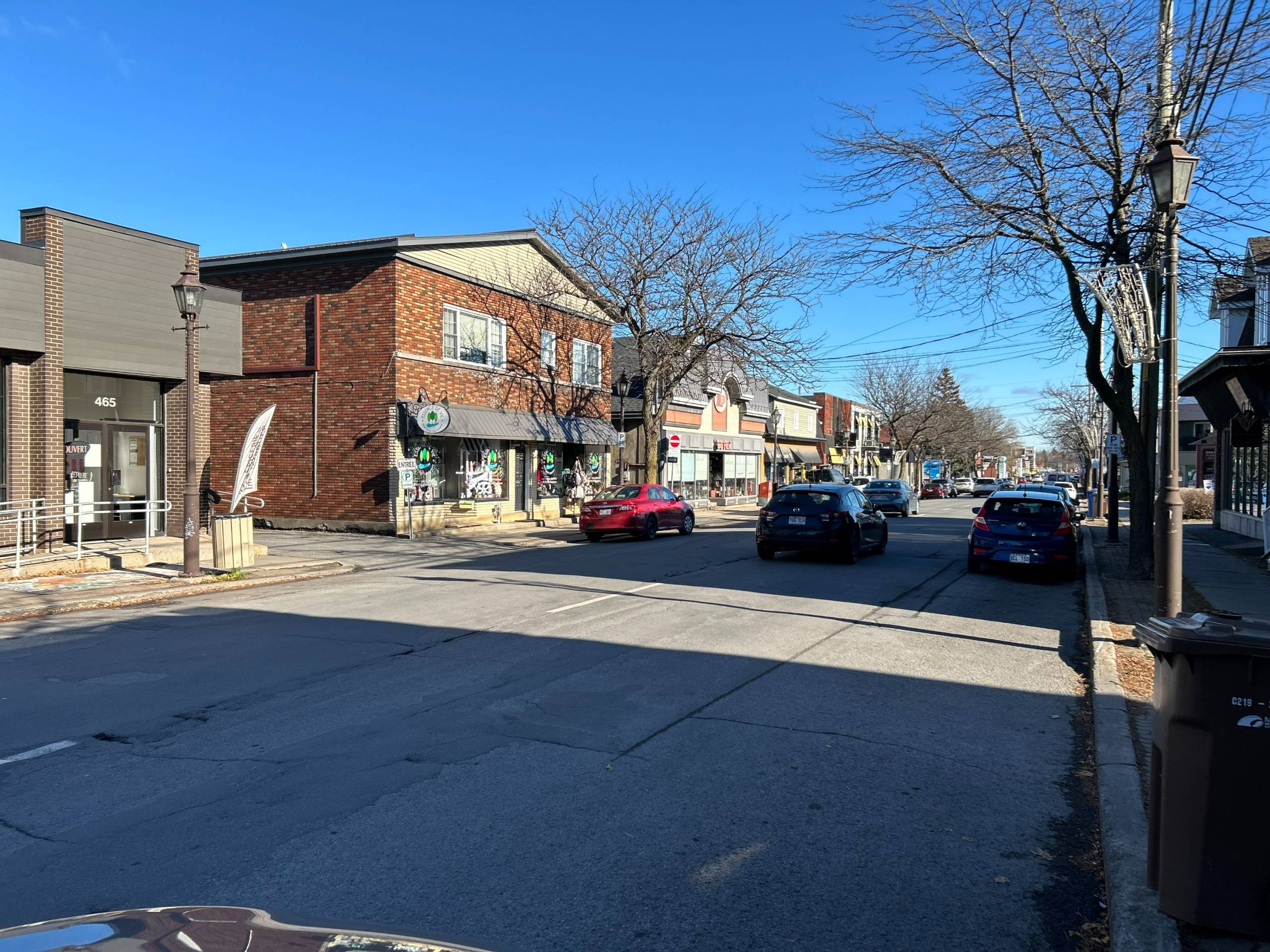 Rue Ellice : adaptation et espoir chez les commerçants