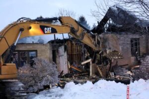 Résidence ravagée par les flammes à Saint-Zotique