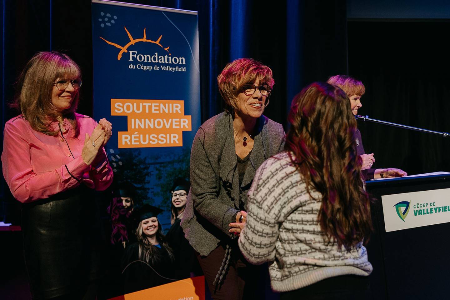 Bourses collégiales de 33 300 $ remises à 33 étudiants