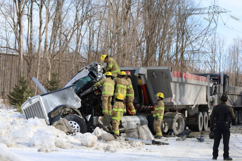 Collision entre deux poids lourds dans l&rsquo;Écoparc
