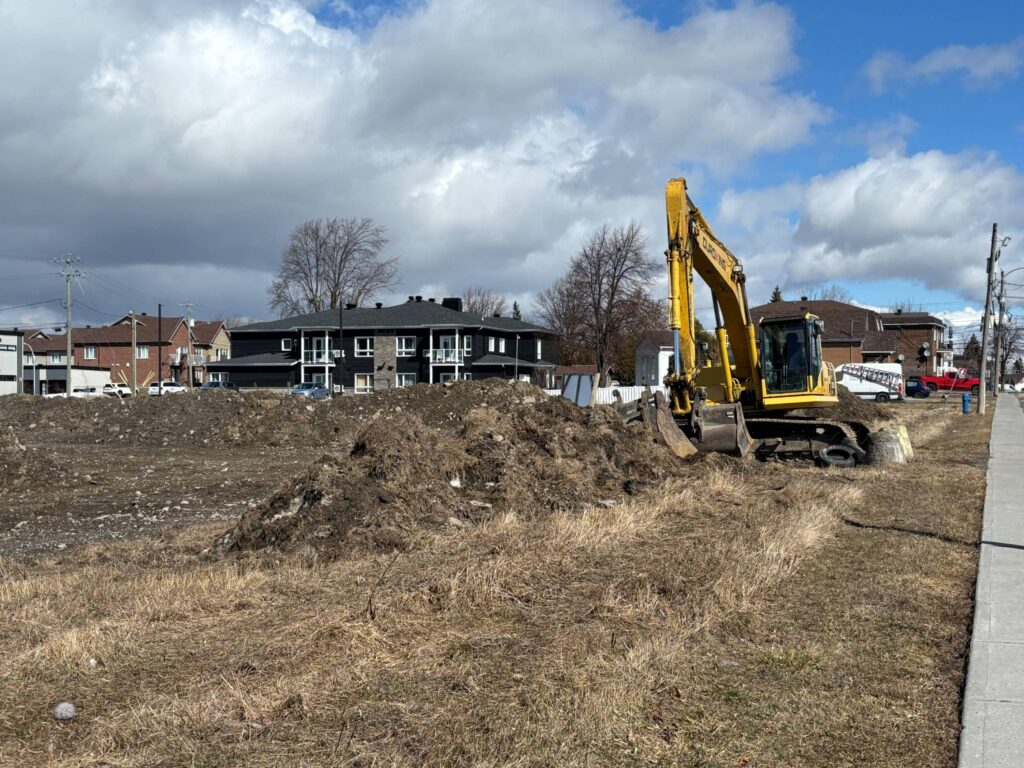 Deux immeubles à logements en chantier sur la rue Fabre