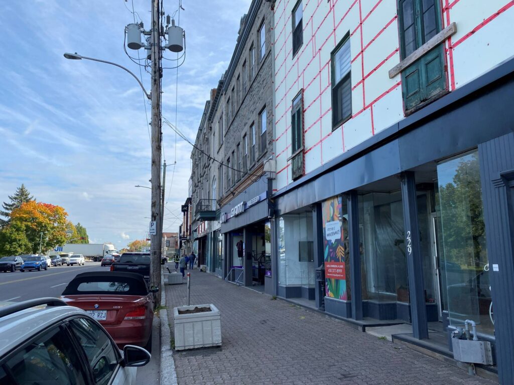 Valleyfield va de l’avant avec sa taxe sur les locaux vacants