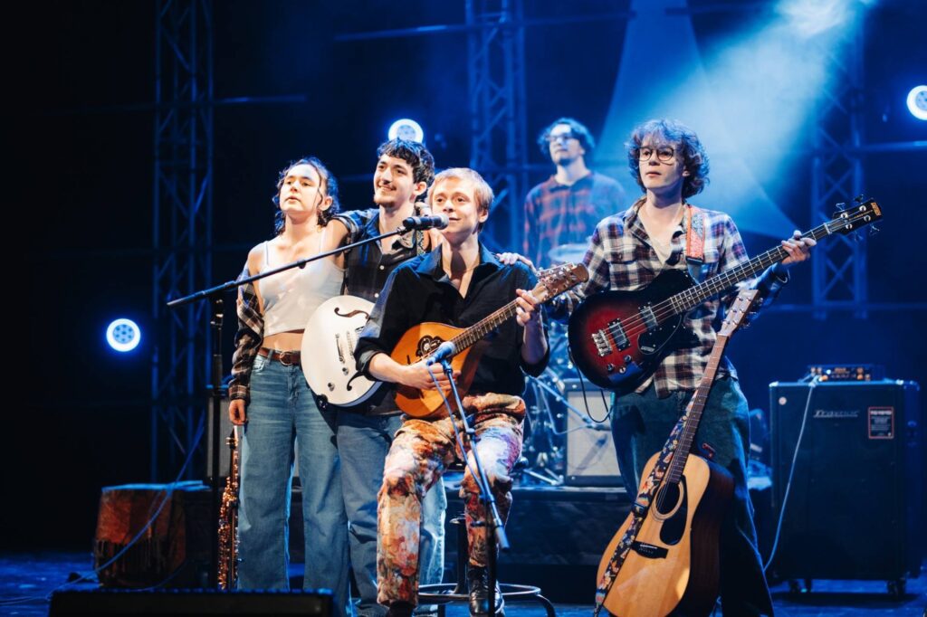 Finale nationale de Cégeps en spectacle : un collectif musical de Marie-Victorin séduit le jury
