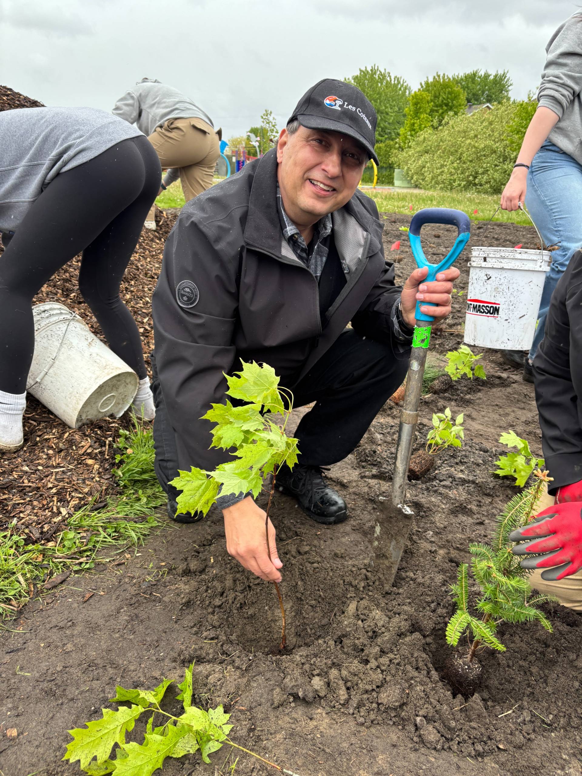 Forêt Miyawaki à Les Coteaux : la municipalité qui sème le futur