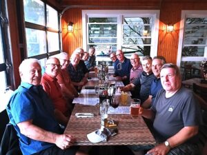 L’histoire de retrouvailles de vieux amis du quartier Ouest