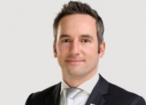 Décès du maire de Mirabel : des élus municipaux en deuil