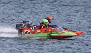 Régates de Crystal Lake : les victoires et le championnat pour Méderyk Guillet