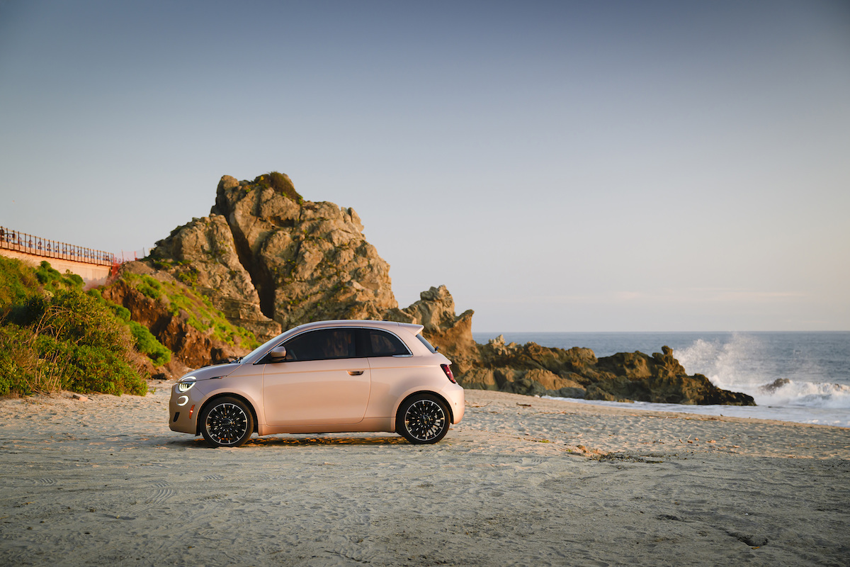 FIAT Annonce le Nouveau Modèle Électrique 500e La Prima