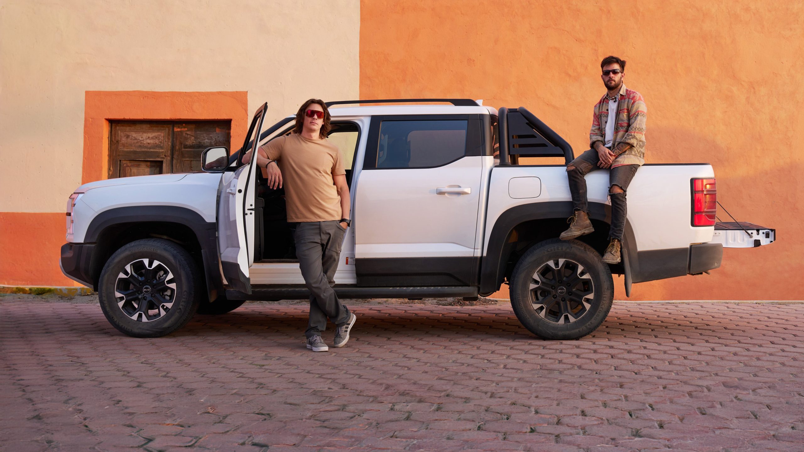 BYD dévoile les premières images officielles du pickup Shark