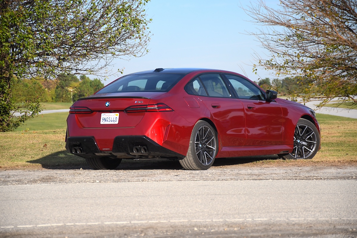 Combien consomme la BMW M5 2025