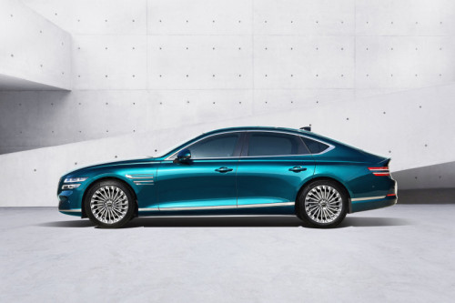 Genesis change de cap : des hybrides, des EREV et du plaisir de conduire au menu