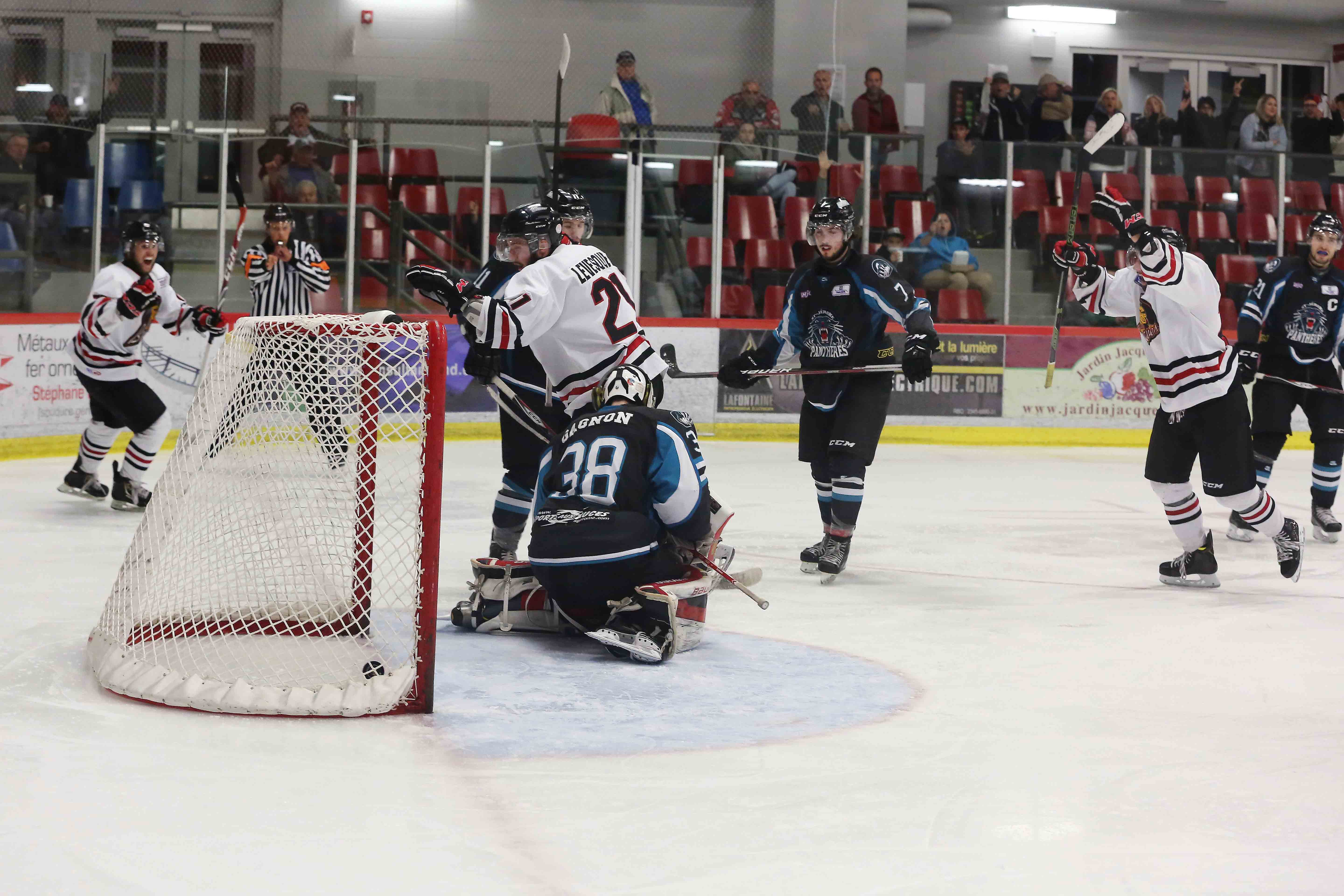 Les Braves remportent un duel offensif