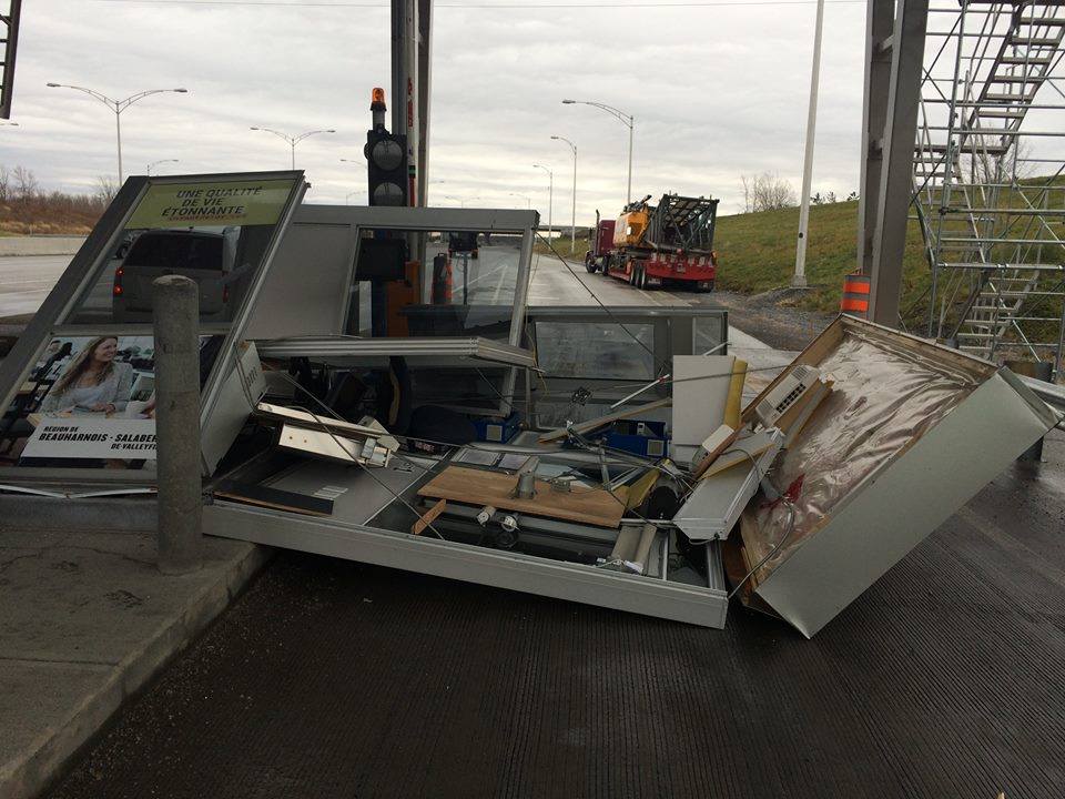 Accident percutant au poste de péage de l’autoroute 30