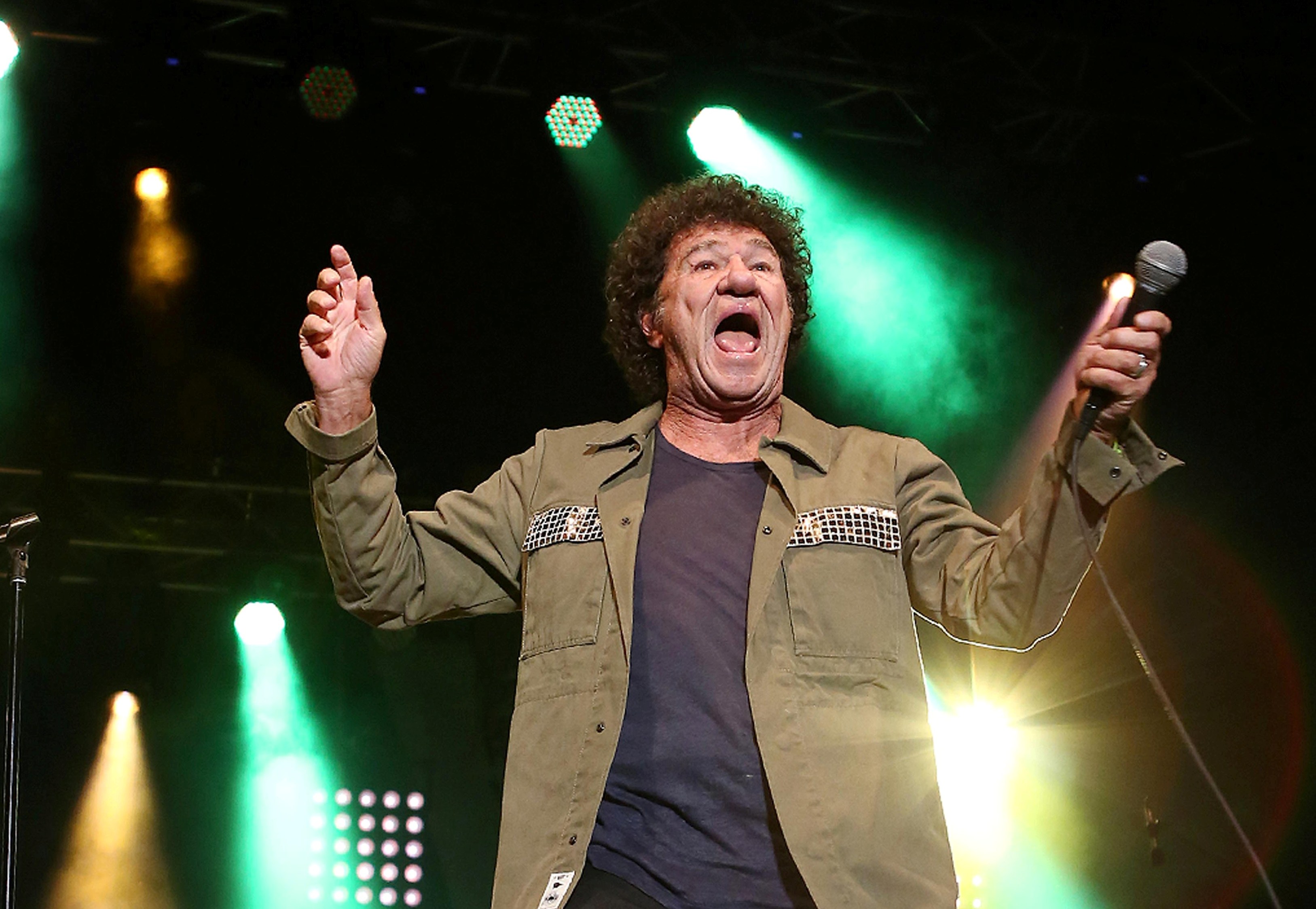 Robert Charlebois: 50 ans de carrière et toujours en feu!