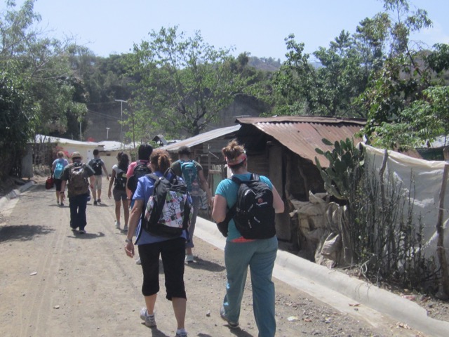 Image illustrant l'article: Expérience humanitaire dans les montagnes dominicaines