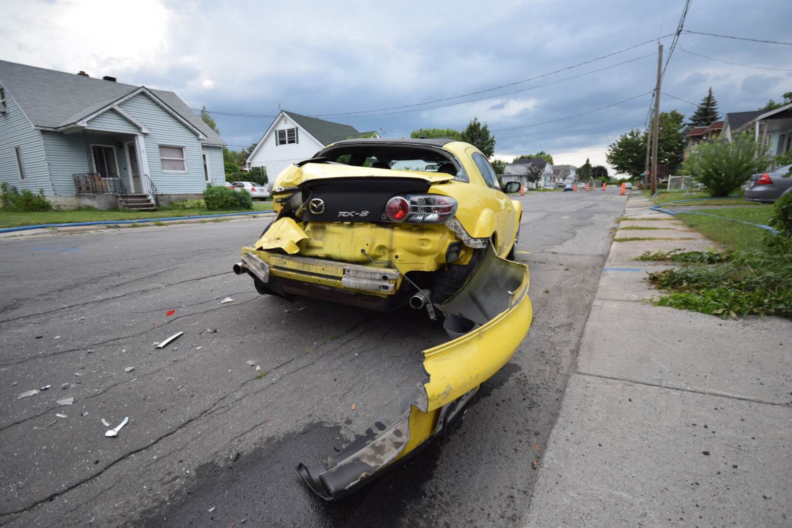 Il fuit les lieux et reçoit une contravention