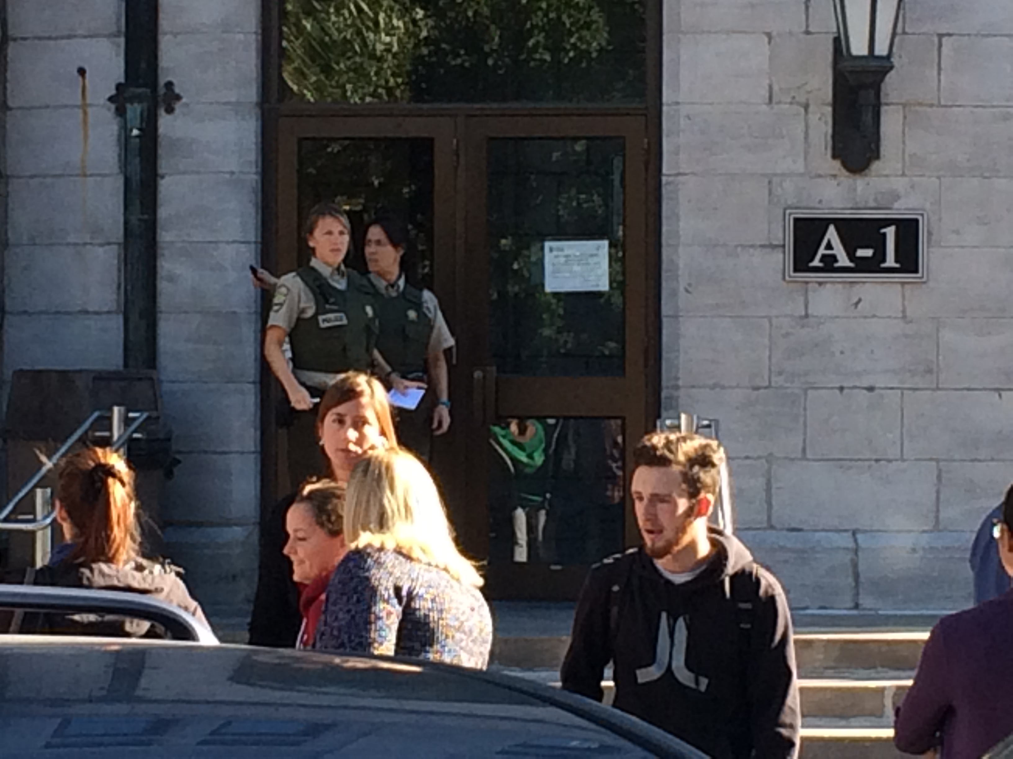 Bruno Brossoit reste derrière les barreaux