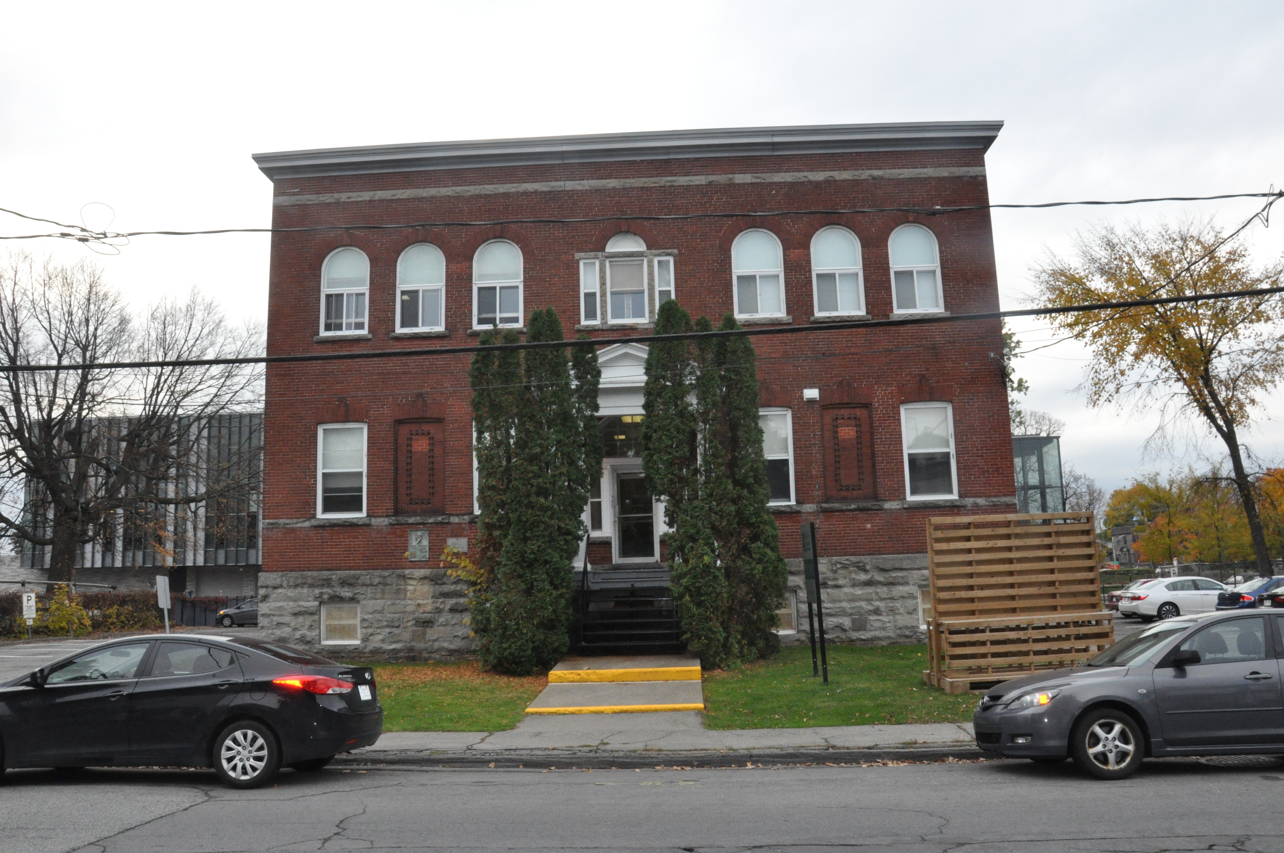 Image illustrant l'article: La Ville met en vente l'ancienne école Salaberry