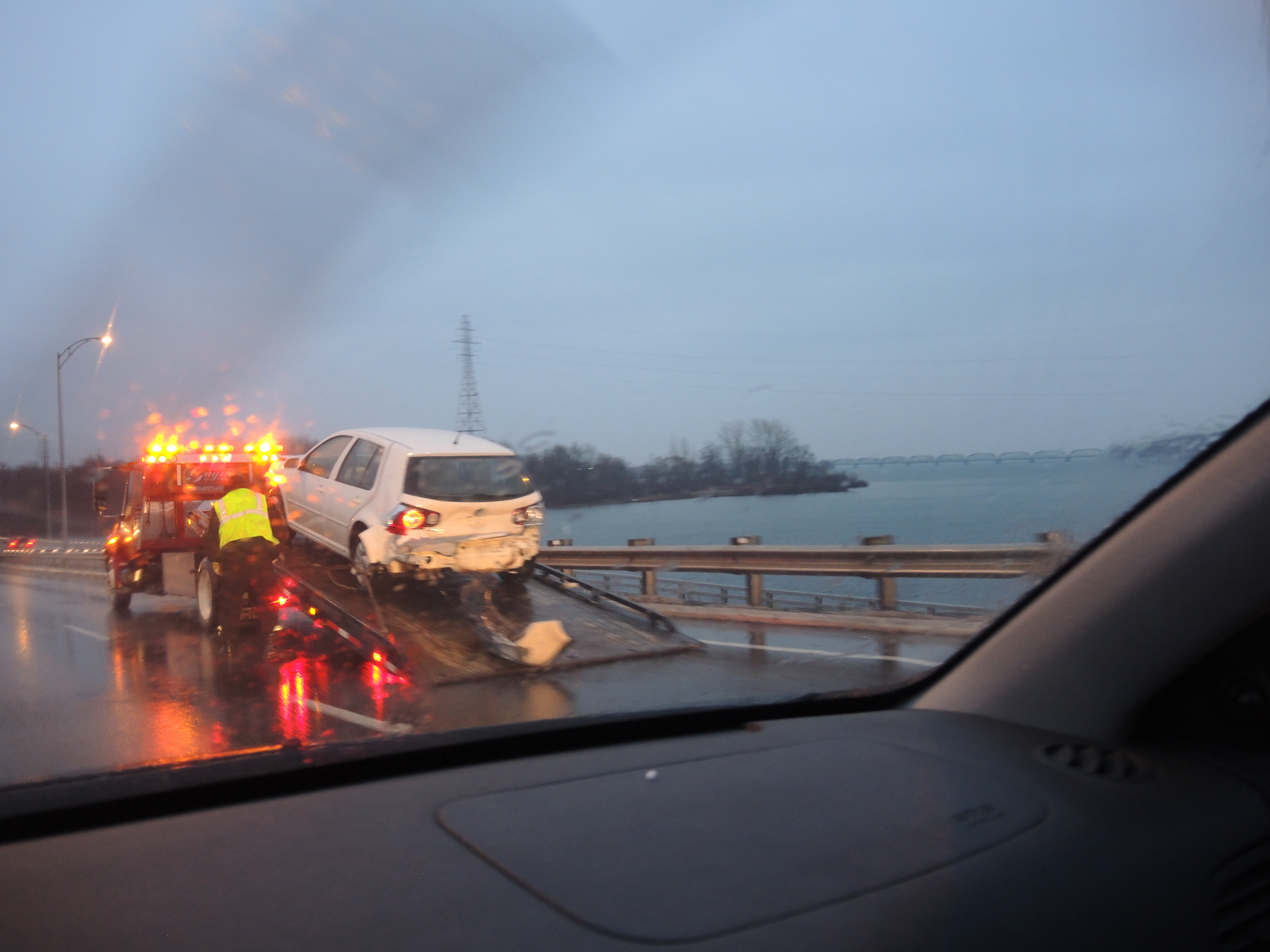 Image illustrant l'article: Petit matin de routes glissantes