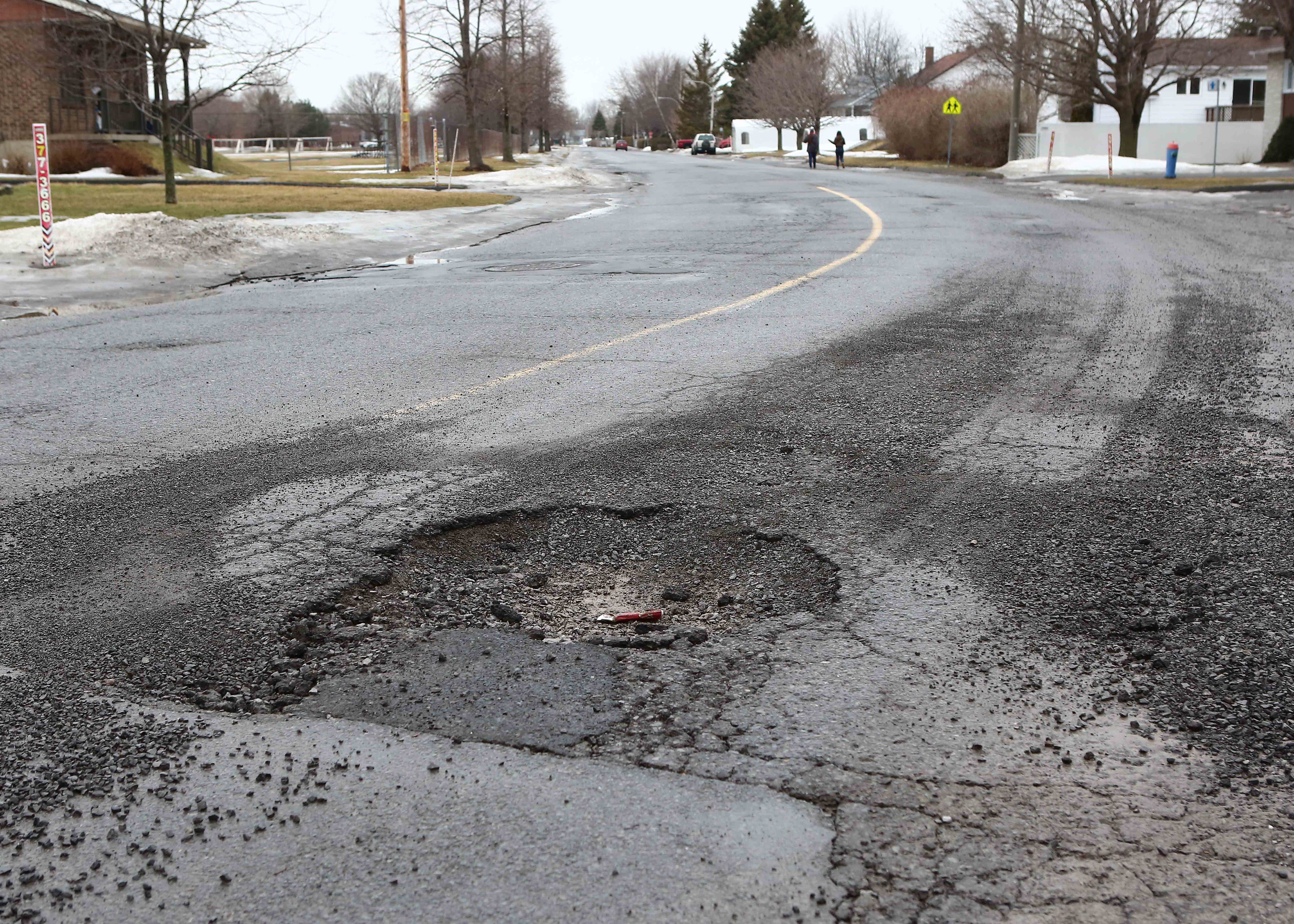 Image illustrant l'article: Le «Top 5» des nids-de-poule