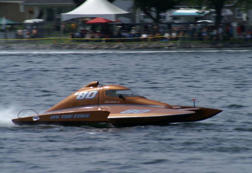 Image illustrant l'article: Dans les puits de ravitaillement…