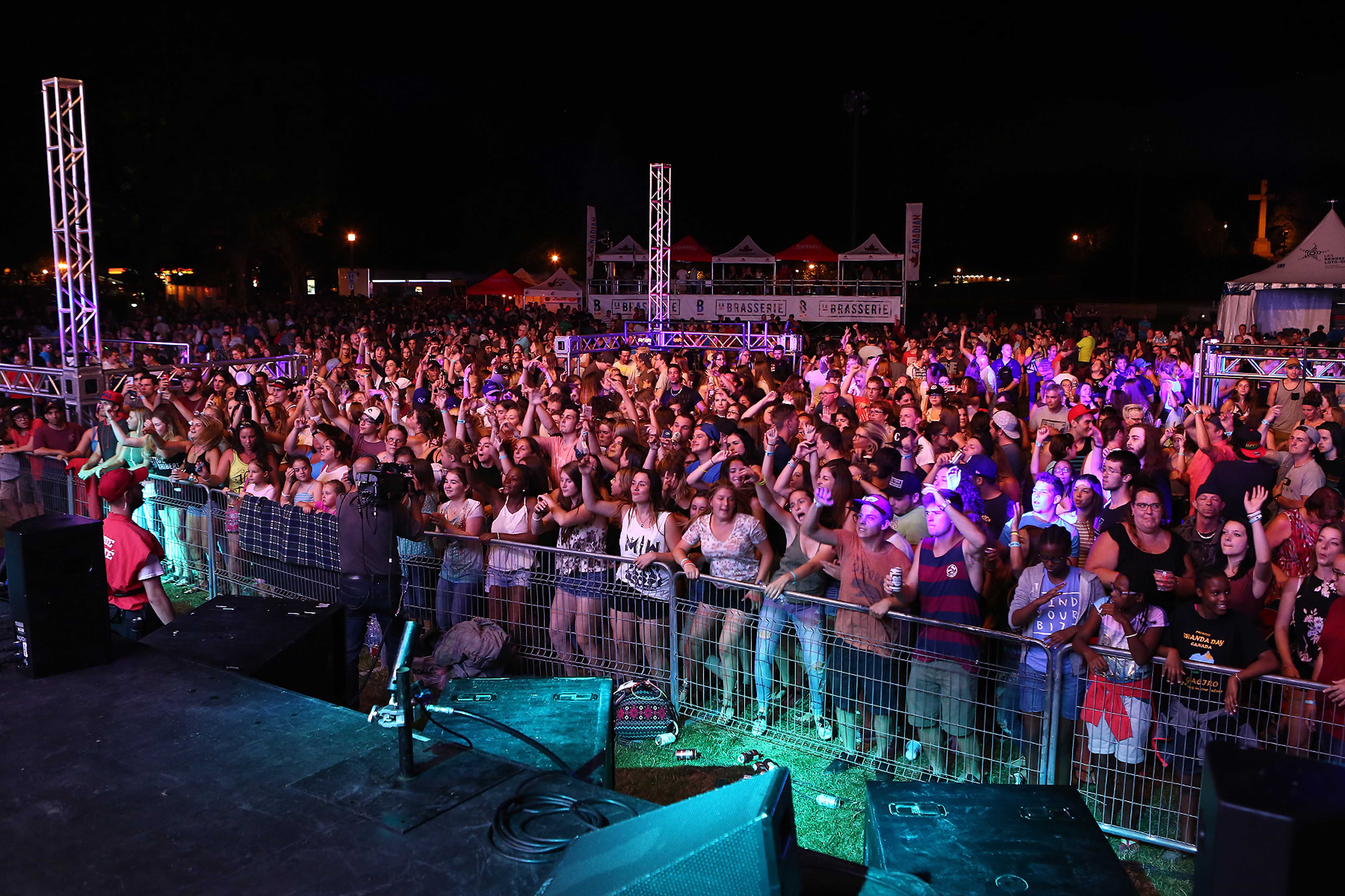 Possiblement moins entassé pour les spectacles des Régates cette année