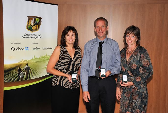 Blair’s Apple Orchard Receives Prestigious Award