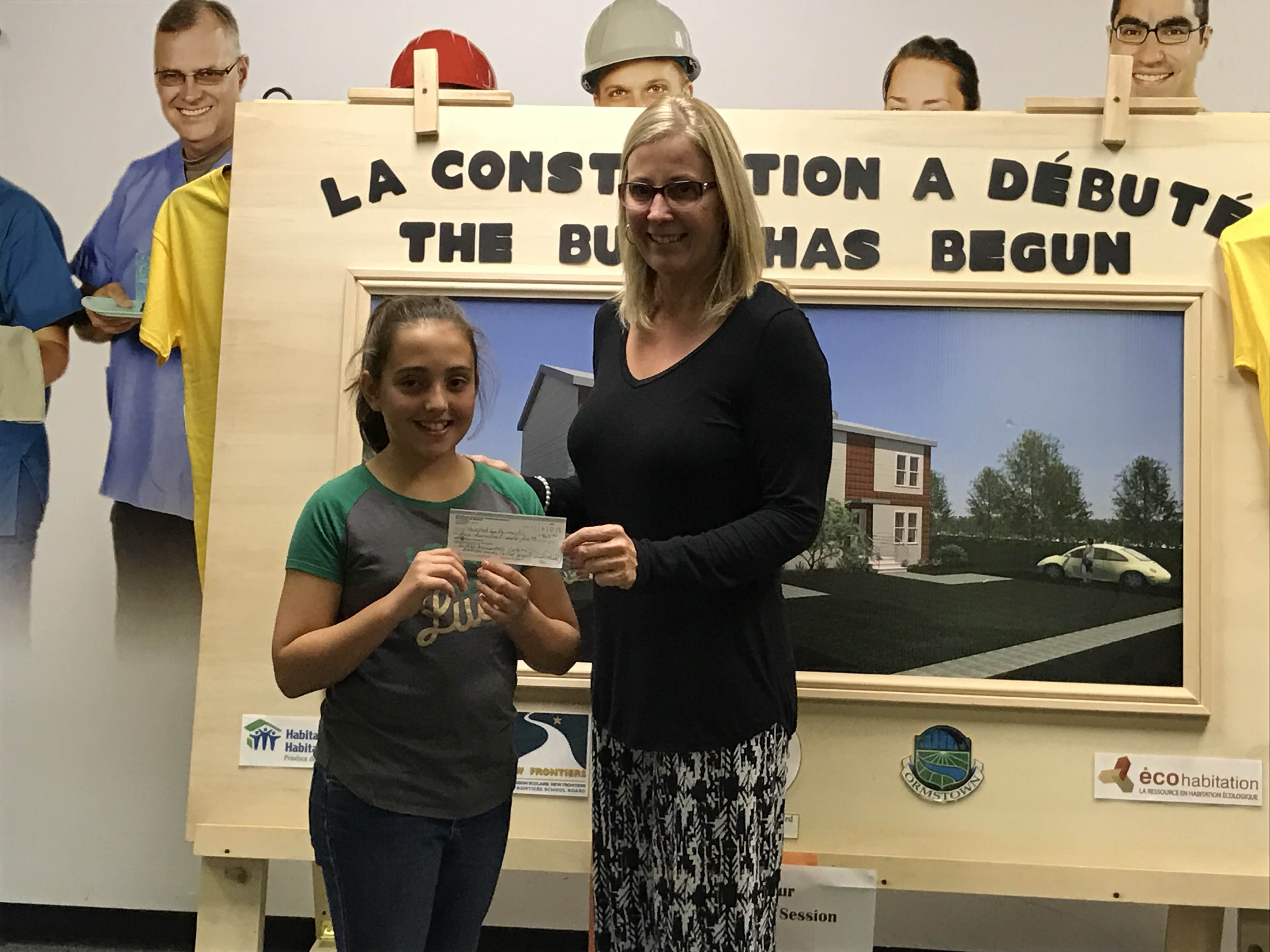 The Huntingdon 4-H Makes Donation to CVCEC Open House Project