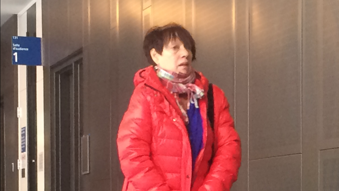 Image illustrant l'article: A woman in her sixties charged with fraud of over $200 000