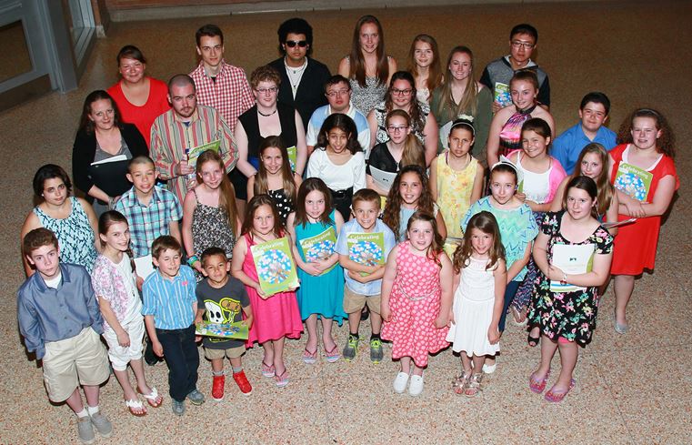 Image illustrant l'article: NFSB Honours Students with Outstanding Citizens Award