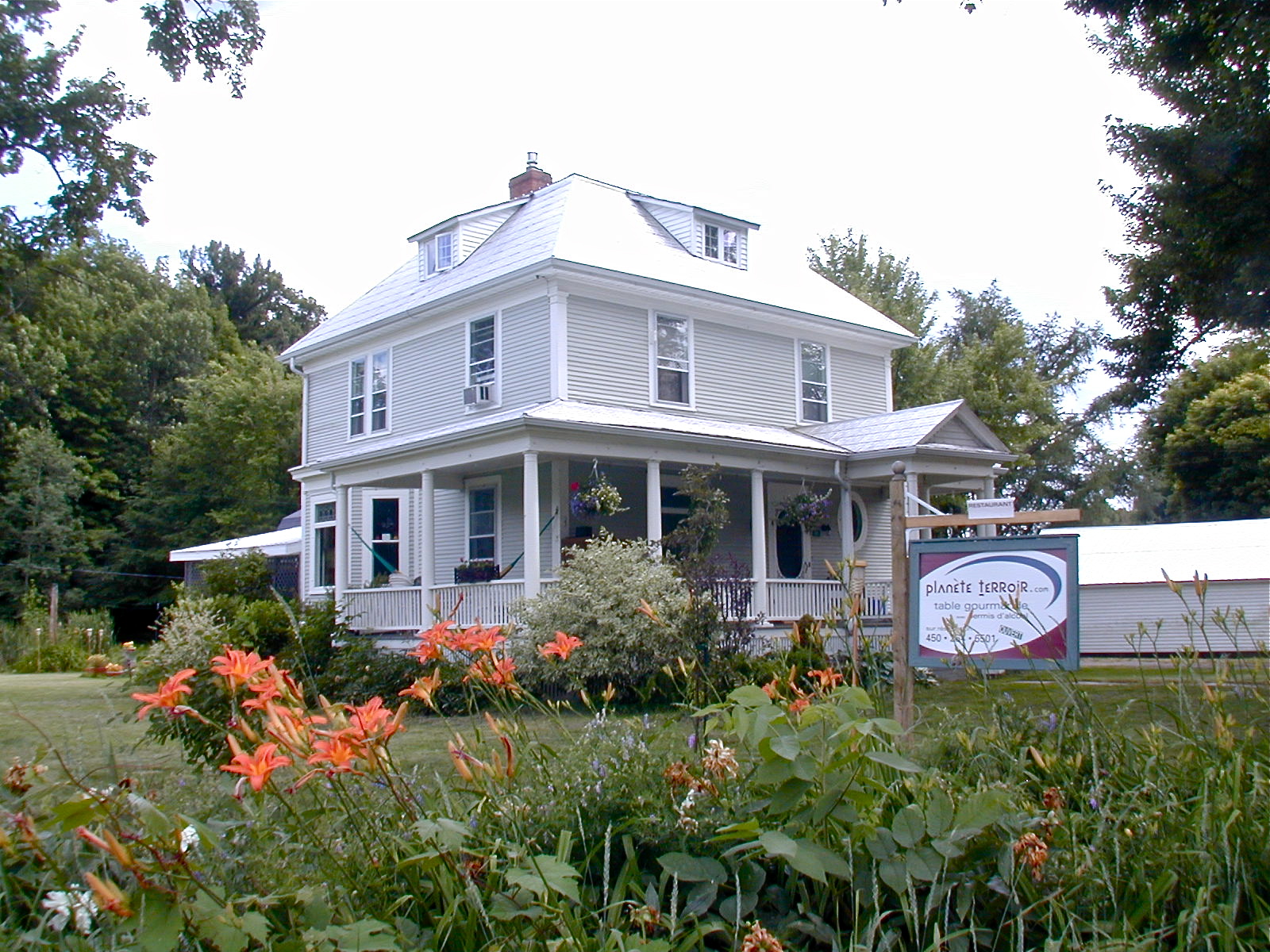 Restaurant Planète Terroir Opens for the Season