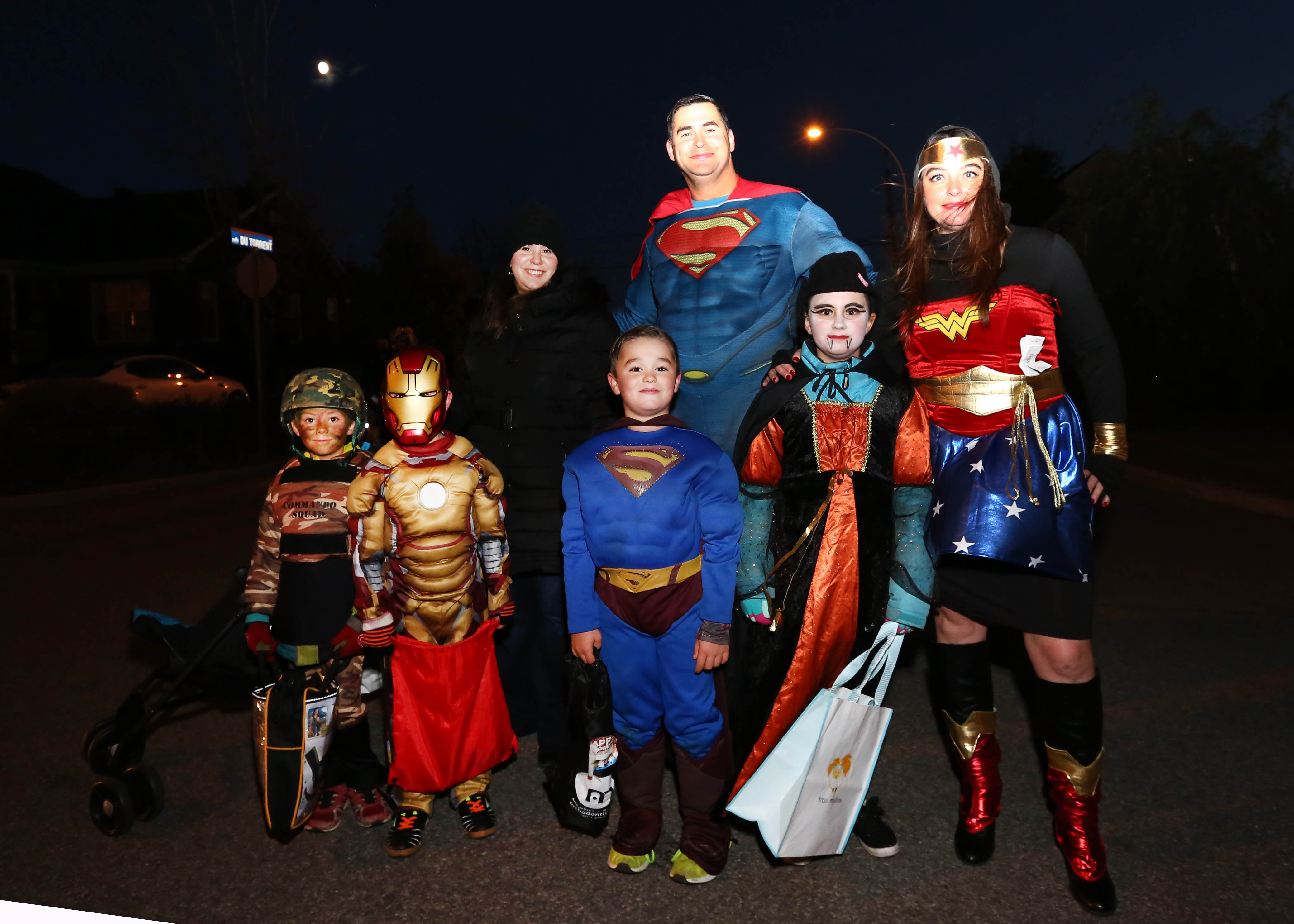 Les rues de Salaberry-de-Valleyfield envahies par les petits et grands