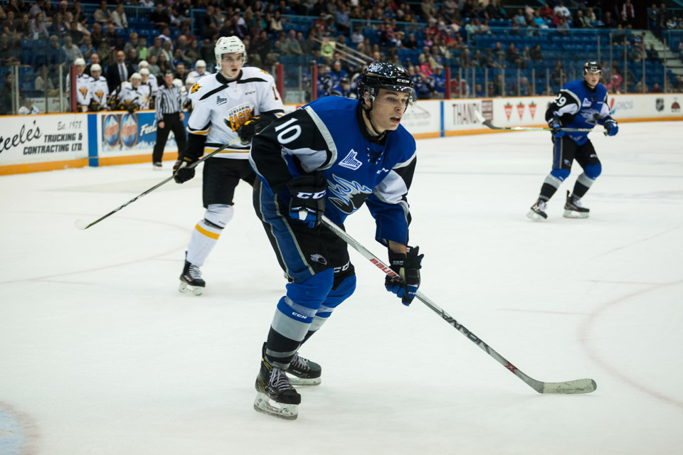 Deux buts en 98 secondes pour William Poirier