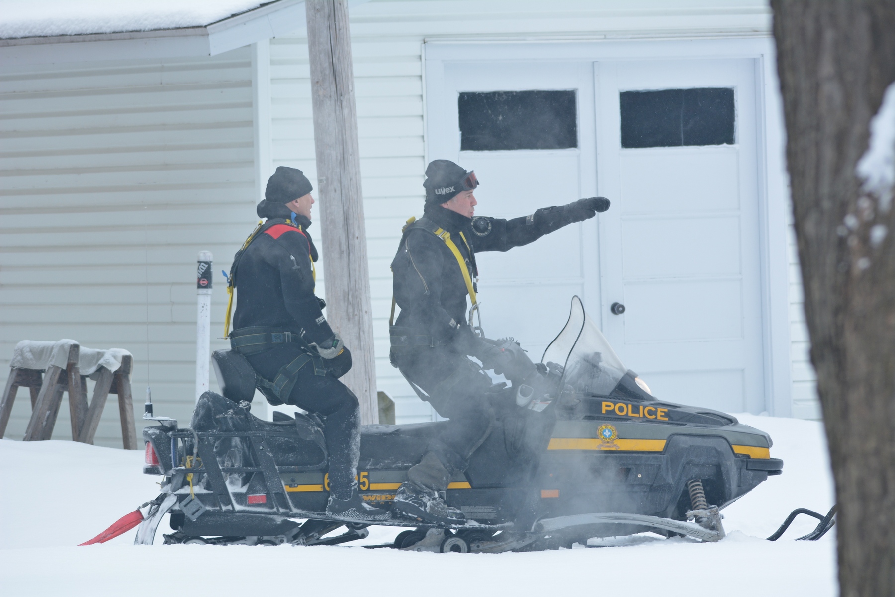 La Sûreté du Québec multiplie les efforts pour retrouver les motoneigistes