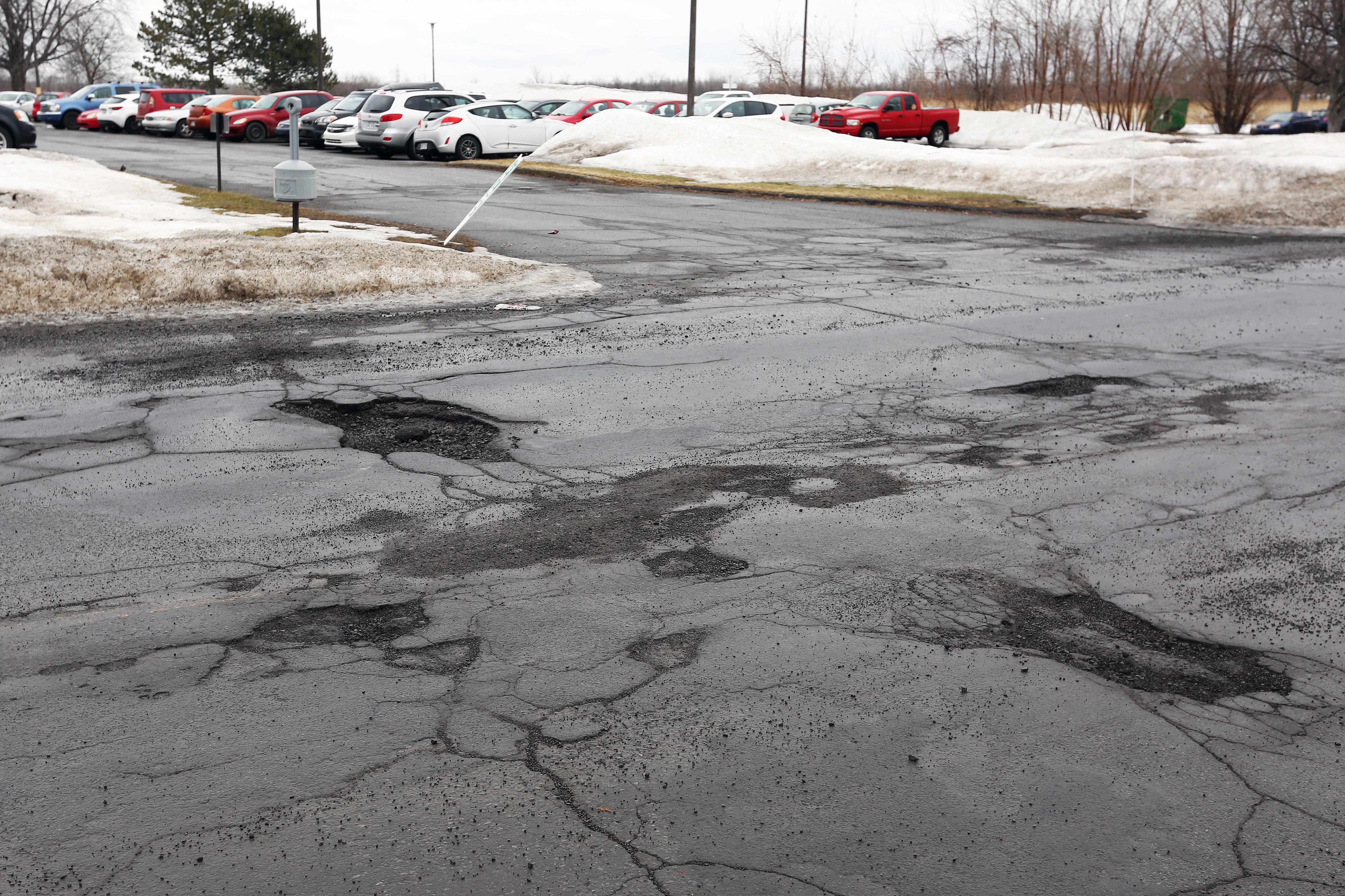 La saison des nids-de-poule bat son plein