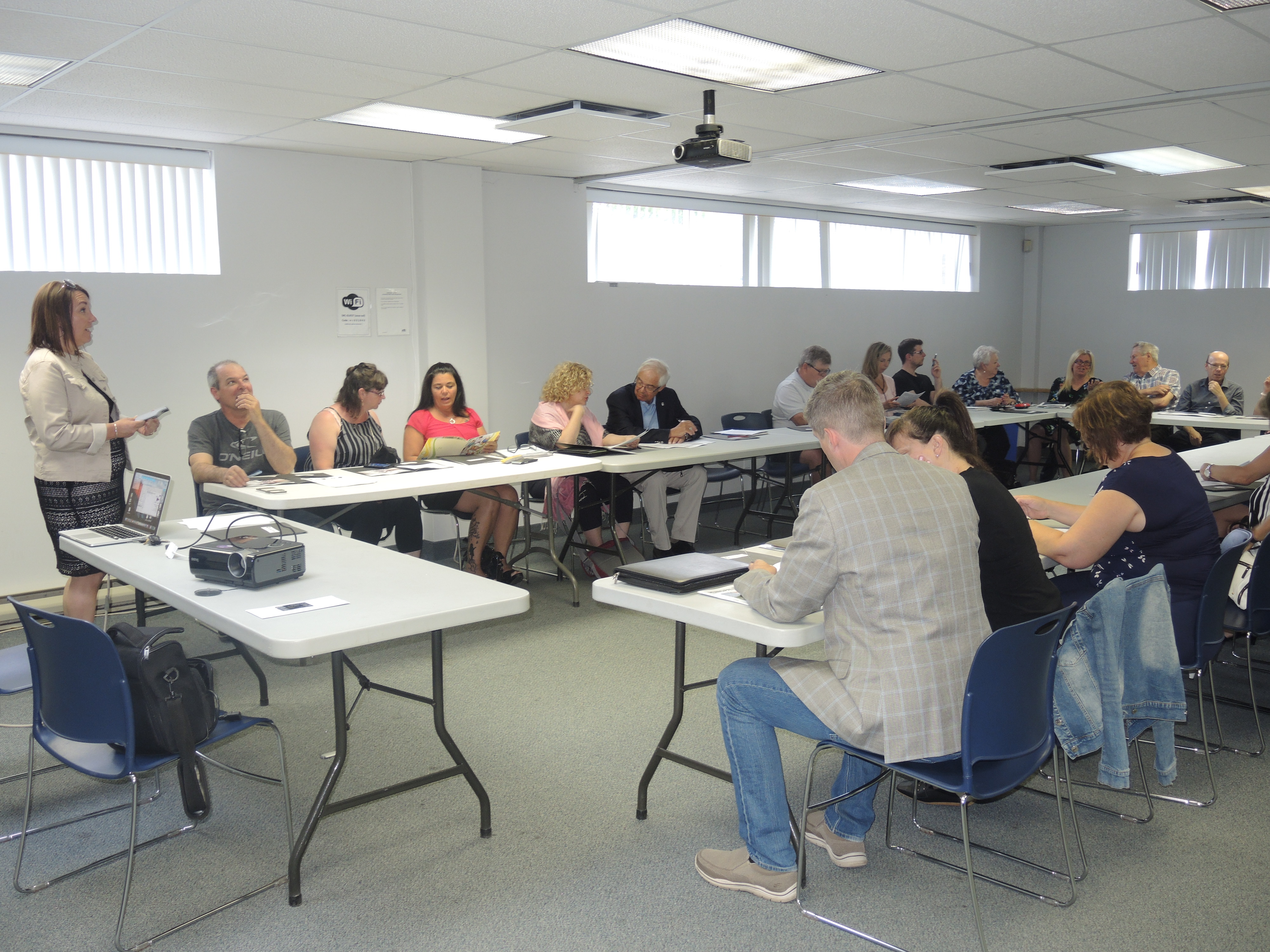 Des élus se rencontrent pour parler des aînés et de la famille