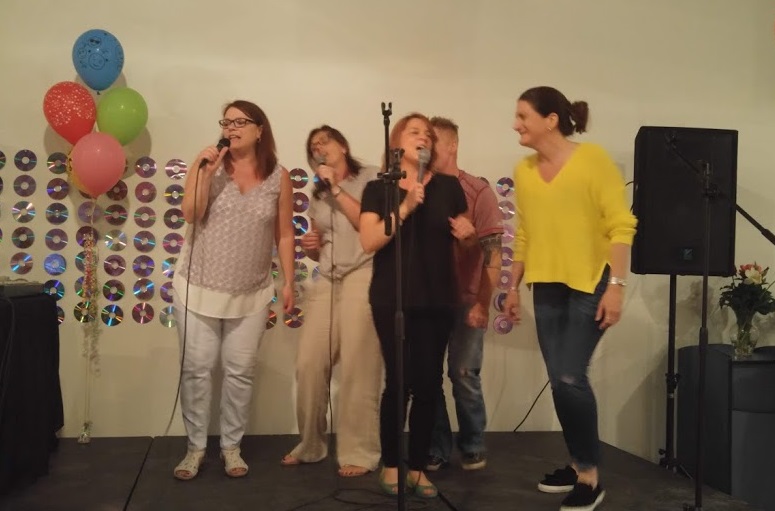 Un Karaoké rapporte 5 000 $ au Répit le Zéphyr